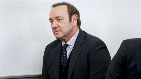 Contact kevin spacey on messenger. Young man who accused Kevin Spacey of sexual assault drops ...