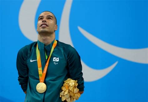 Daniel de faria dias is a brazilian paralympic swimmer. Daniel Dias disputa primeira competição após as ...