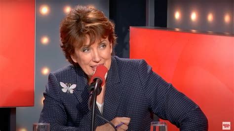 Réputée pour ne pas avoir sa langue dans sa poche, la nouvelle ministre de la culture, roselyne bachelot, a répondu à clara luciani. Roselyne Bachelot, la ministre la plus LGBT-friendly du ...