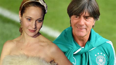 Jogi löw hat tatsächlich sein team umgebaut! Bundestrainer Jogi Löw soll Schauspielerin Jeanette Hain daten