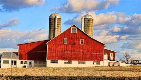 Example old 40x60 gambrel barn lansing mi. Pa. protects 31 more farms, 2,400 acres | Morning Ag Clips