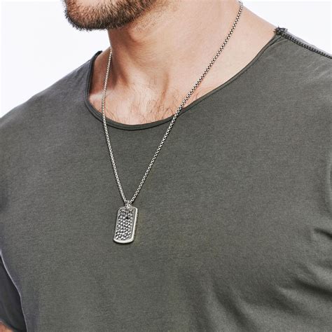classic-chain-large-dog-tag-necklace-in-hammered-silver