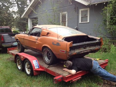 Shout out to ´chevy hunter. Garage Find: 1968 Shelby GT500 Being Restored - StangTV