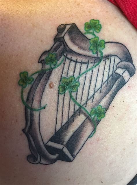 More images for irish harp tattoo » Celtic harp and shamrocks | Tattoo dublin, Irish harp ...