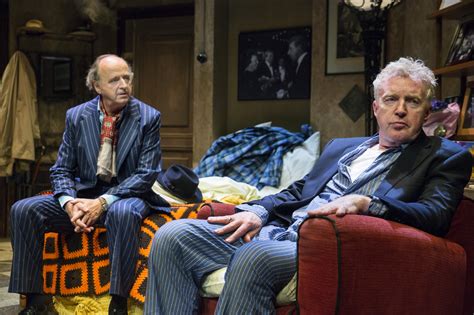 André van duin (72) heeft zijn grachtenpand in amsterdam te koop gezet. André van Duin is in The Sunshine Boys vooral André van ...