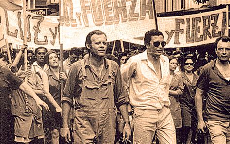 La masiva insurrección popular, en la que trabajadores, universitarios y vecinos resistieron la represión de la policía y el ejército, representó el hastío. COMANDO AMELIA: CORDOBAZO - por Rodolfo Walsh (en la foto ...
