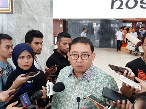 Fadli zon, s.s., m.sc., gelar datuak bijo dirajo nan kuniang (lahir di jakarta, indonesia, 1 juni 1971; Fadli Zon Ungkap Keanehan Akun Twitternya hingga Insiden ...