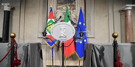 Occorre qualche giorno di riflessione. La diretta streaming delle consultazioni al Quirinale - Il ...