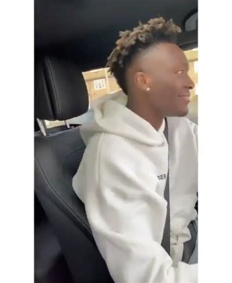 In the early days of the apocalypse, abraham survived in a grocery store in houston, texas, with his wife ellen, son a.j., daughter becca and several other men. Tammy Abraham Shows Off His Beautiful Oyinbo Girlfriend ...