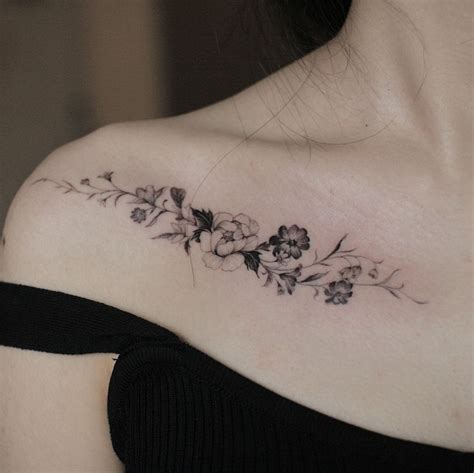 Shoulder women's feminine dragon tattoo. 타투이스트 무하. Octoberskyta2 on Instagram: "* " - - #instagram ...