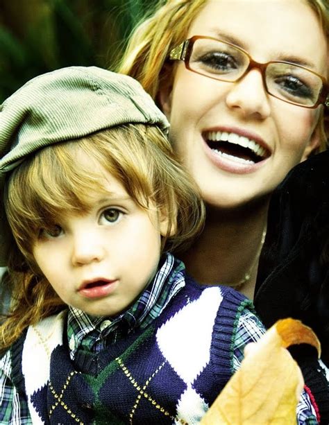 Britney spears' sons have allegedly been granted a restraining order against their grandfather britney has reportedly agreed to his 'demands and terms of protection for the children', with the. Pin on Britney with (sun-)glasses-so stunning :)