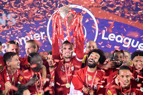 Arsenal will win the 2021/2022 english premier league trophy. Liverpool Premier League trophy presentation in pictures ...