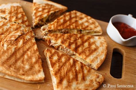 Maybe you would like to learn more about one of these? Pani Smaczna - Quesadilla z kurkami i kurczakiem