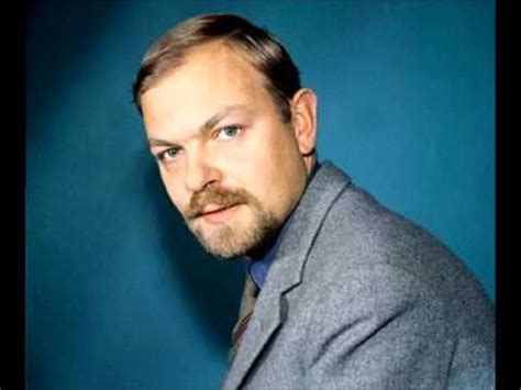 Olle adolphson var en svensk sanger og visedikter. Olle Adolphson - Trubbel - YouTube