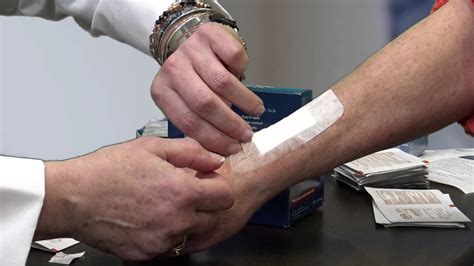 Pulling upward on the saniderm can be painful. How to Partially Remove and Reapply a Comfort Release ...