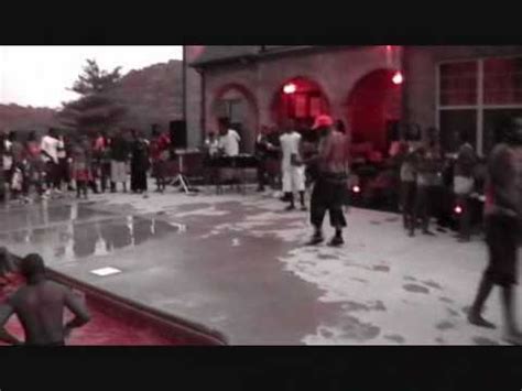 Name:bbw strippers in booty shaking contest wmv. BOOTY SHAKING CONTEST@ THE MANSION POOL PARTY VIDEO SHOOT ...