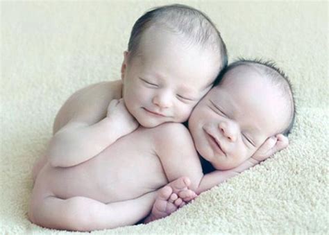 Alwi sedang pengambilan gambar untuk promo sinetron terbarunya. Foto Bayi Tidur Lucu