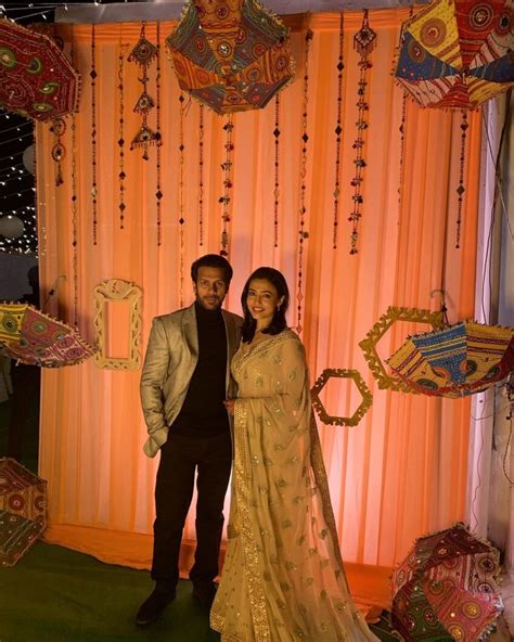 Karan veer mehra amp barkha sengupta celebrate friendship day. Karan Veer Mehra and Nidhi Seth's Wedding Photos