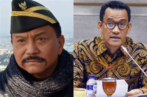 Refly harun menilai secara de jure justru tidak benar fpi jika disebut sudah bubar sejak 20 juni 2019. Eks Jenderal TNI Ultimatum Beking Ormas Terlarang FPI ...