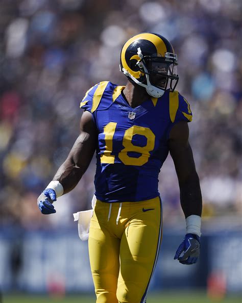 Welcome a new era of la rams football and shop for los angeles rams merchandise with the new la rams logo at the official rams pro shop! The Rams should wear these beautiful throwback uniforms ...