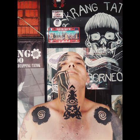 Benton fraser benue apc publicity outlet pages directory. 10+ Gambar Tato Bunga Terong