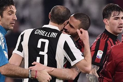 «bienvenue à nouveau monsieur», a écrit bonucci sur instagram, en publiant une photo avec allegri. Chiellini: Bonucci torna alla Juve? Leo è un amico. E su ...