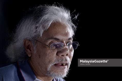 Muhammad zainuddin abdul madjid adalah anak bungsu dari enam bersaudara. 1MDB: Najib last to be charged