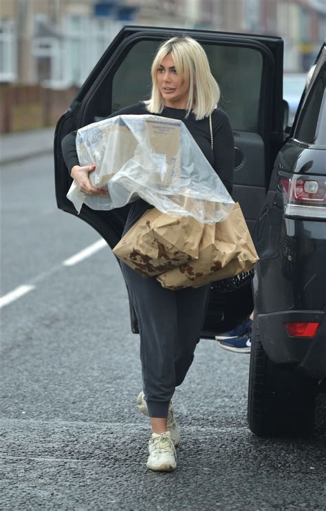 50 likes · 1 talking about this. CHLOE FERRY and Nat Phillips Deliver Food and Clothing to ...