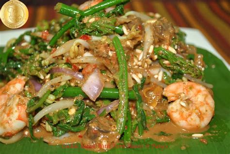 Saya boleh makan meratah ratah begitu sahaja. PATYSKITCHEN: COCKLES AND FERN SHOOTS SALAD / KERABU ...