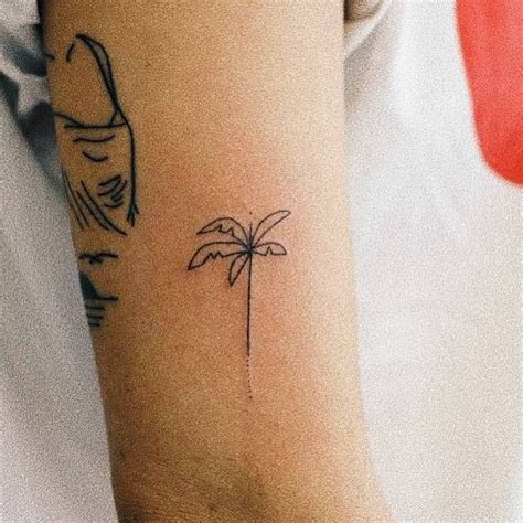 It is also possible to replicate the design but after consulting a tattooist. By Kalula, done at Fine Line Tattoos, Melbourne. http ...