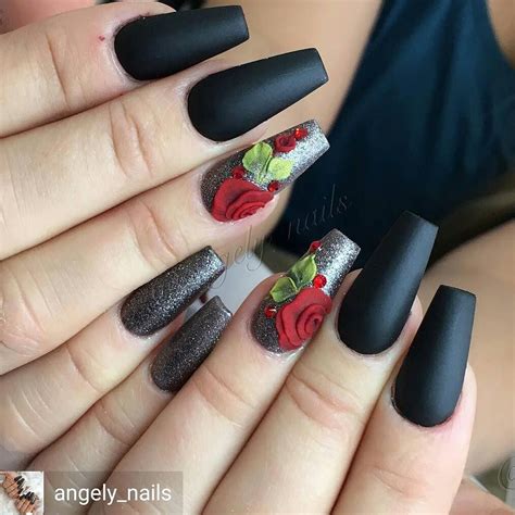 Uñas acrílicas echas completamente con acrílico negro sin encapsular diseño extremadamente elegante. Uñas Acrilicas Negras Tumblr 2020 / Pin en Diseños de uñas ...