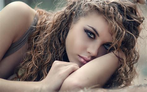 Curly girl with pretty face gets fucked nicely in a bedroom. Curly hair girl's eyes wallpaper | girls | Wallpaper Better