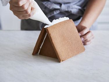 Ideal auch zum backen am vortag, da er durchgezogen fast noch besser schmeckt. Zuckerguss: Alles was für über die Glasur wissen musst