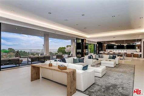 New modern masterpiece that raises the bar for ultimate luxury, located through the bel air west gate. 10979 Chalon Road, Los Angeles, CA 90077 | MLS# 20608874