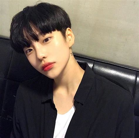 Sin coste para uso comercial sin necesidad de mencionar la fuente libre de derechos de autor. Korean Boys. en 2020 | Chicos asiáticos, Chicos bonitos y ...