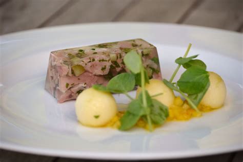 Heston's ham hock terrine recipe at waitrose.com. Ham Hock Terrine Starter : Hampshire ham hock terrine with our own piccalilli | Ham ... : Fill a ...