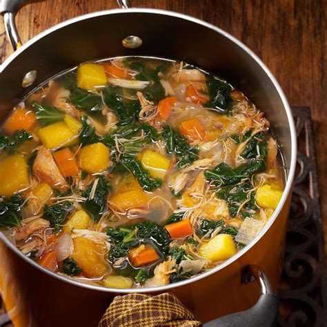 Panera autumn squash soup has about 340 calories while ours has 271 calories per portion. Colorful Chicken 'n' Squash Soup Recipe | Taste of Home