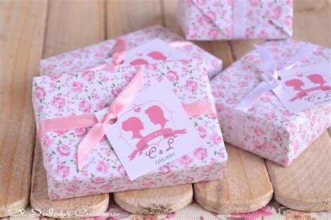 Comprar detalles de comunión, recuerdos para bautizo y regalos de boda, regalos personalizados, scrapbooking, con calidad, mejor tienda online comuniones 2020. Detalles naturales para bodas. Jabones hechos a mano y ...