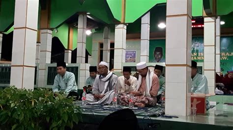 He was not a companion of the islamic prophet muhammad but a tabi'un. HABIB UMAR ZAKY BIN ABU BAKAR ASSEGAF - YouTube