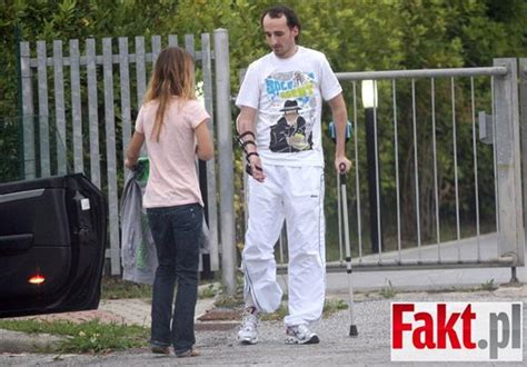 Grand pilote de formule 1, mais aussi passionné de rallye, le polonais robert kubica a brillé au rallye d'antibes malheureusement, il a été victime d'un très grave accident lors du rallye d'andorra. Kubica's Recovery - Page 29 - F1technical.net