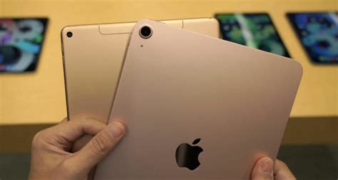Peach can be used as both an accent or a background and pairs best with blues. Gold iPad Air 3 Vs Rose Gold iPad Air 4 [Color Comparison ...