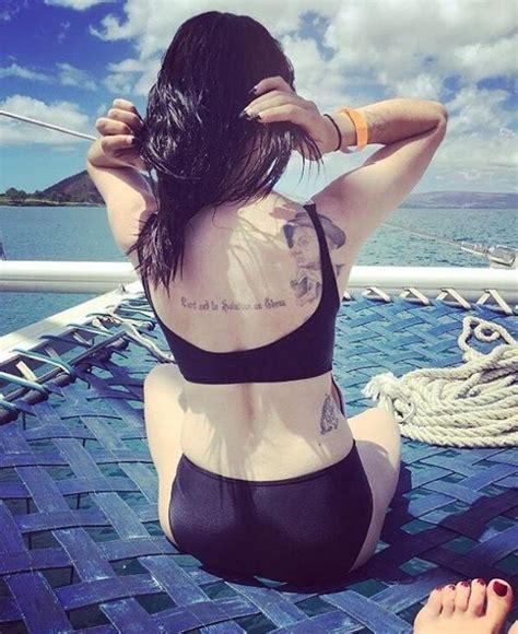Limit my search to r/lady_in_the_streets. Frances Bean Cobain Posts Bikini Pic, Shows Off Tattoos ...