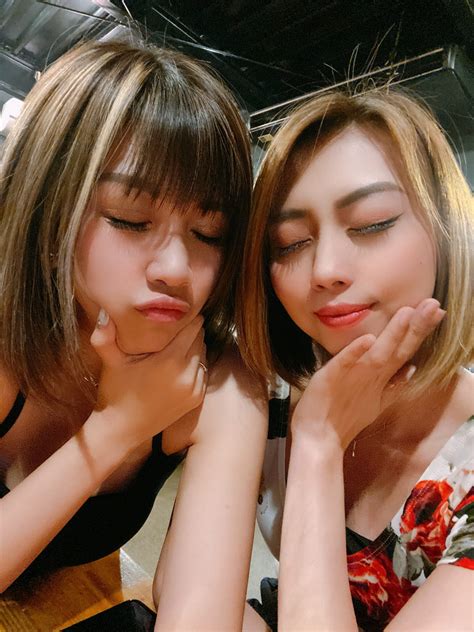 ショートヘア組の仲悪い2人 | フィリピンパブ『マリポーサ』