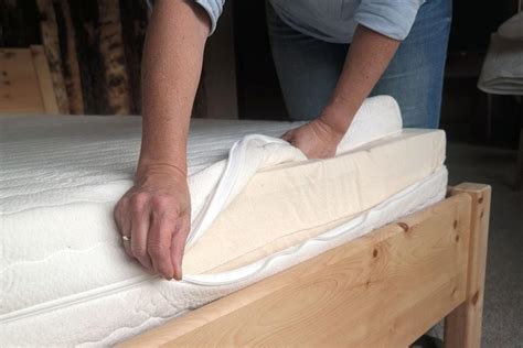 Ein regelmässiges matratze reinigen kann den schlafkomfort maßgeblich steigern. Richtige Pflege für die Matratze - dLoigoma