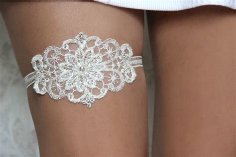 Free shipping over $ 99.00. Ivory lace garter