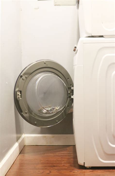 Some have reversible doors that makes it easier to transfer wet laundry to the dryer from either side. KEEP YOUR FRONT-LOAD WASHER CLEAN AND MOLD-FREE - Steel ...