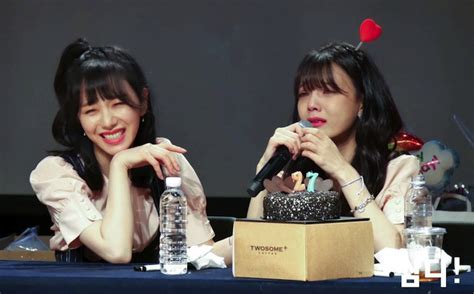 On september 26, 2020, mina left the agency. AOA's Jimin breaks down in tears during fan signing event ...