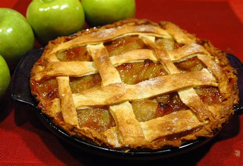 Rolled or folded pie crusts are usually sold in packs of two so you have a bottom crust for the pie plate and a top crust to cover the apples. Apple pie - Wikipedia