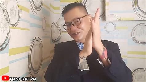 Demam yang dialami kucing juga menjadi sebuah proses detoksifikasi tubuhnya, sehingga demam ini juga menjadi tanda jika adanya respon kekebalan. Tanda tanda kucing sakit dan ciri cirinya - YouTube