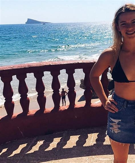 Maybe you would like to learn more about one of these? Pop Minute - Skye Nicolson Bikini Spain Photos - Photo 7